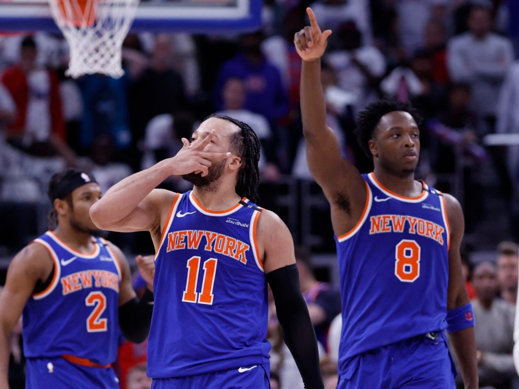 Brunson di Knicks aiuta le serie di sigilla contro i pistoni, le pepite per il lavandino dei ritagli
