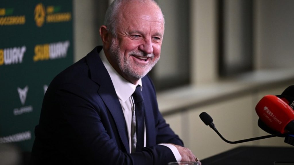 Iraq guarda l'ex allenatore australiano Arnold per aumentare le speranze della Coppa del Mondo 2026