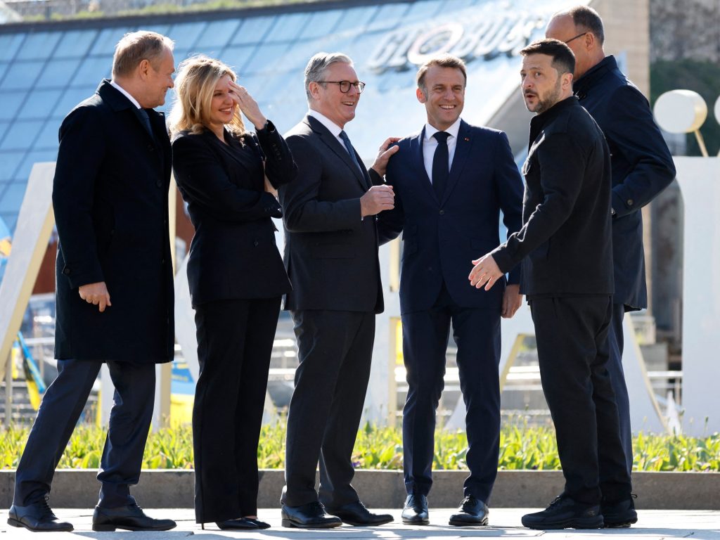 Leader europei nella Kiev Press Russia dell'Ucraina per il cessate il fuoco di 30 giorni