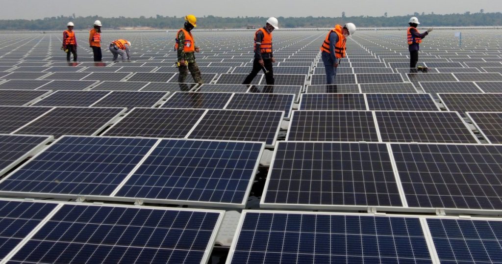 Mentre le tariffe di Trump incombono, l'industria solare del sud -est asiatico deve affrontare la devastazione
