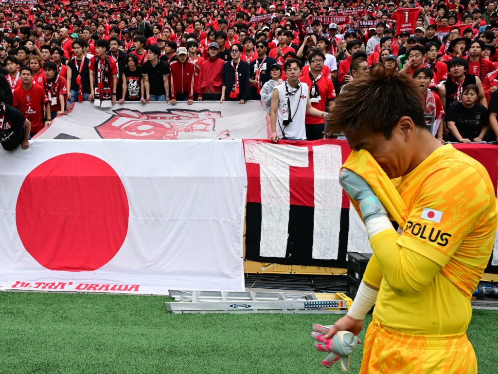 Coppa del Mondo Club FIFA: Dortmund Edge Sundowns 4-3 come intern knock out urawa