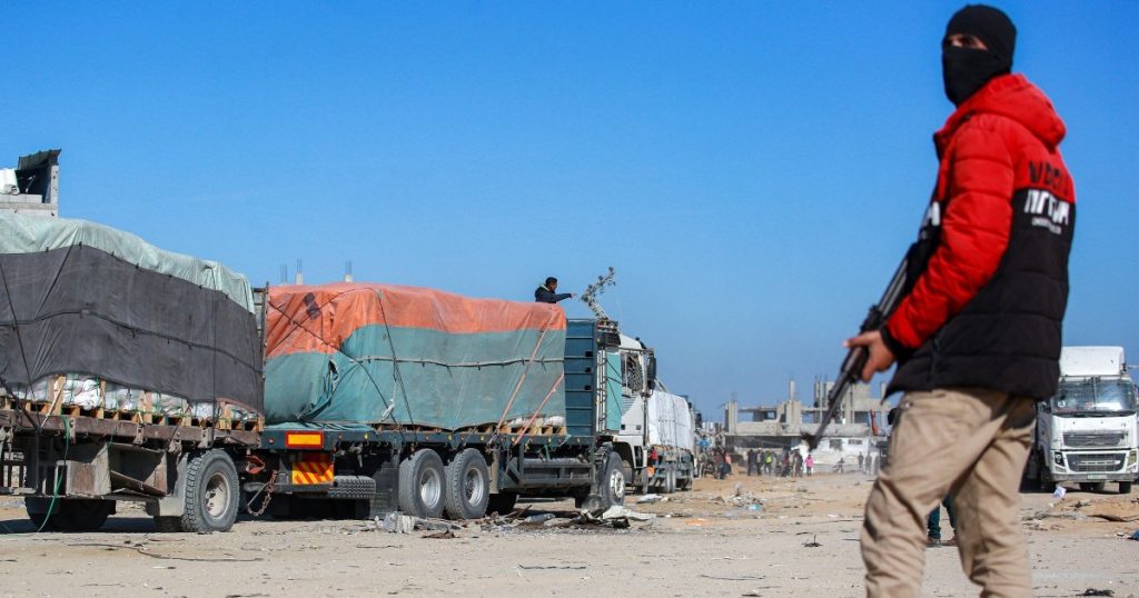 Il vero motivo per cui Israele sta armando le bande di Gaza