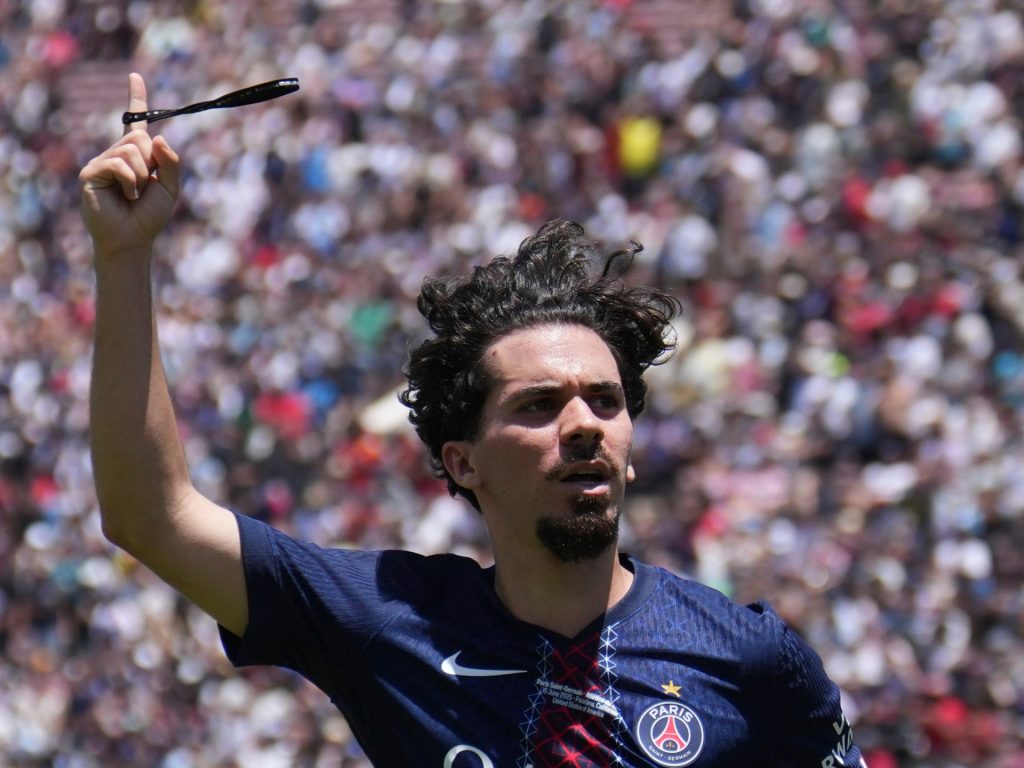 PSG SMANTLE Atletico Madrid 4-0 in un impressionante apri della Coppa del Mondo di club