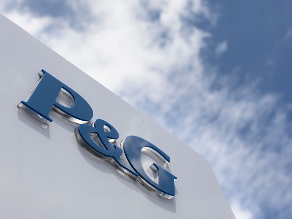 Procter & Gamble per tagliare 7000 posti di lavoro nei prossimi due anni
