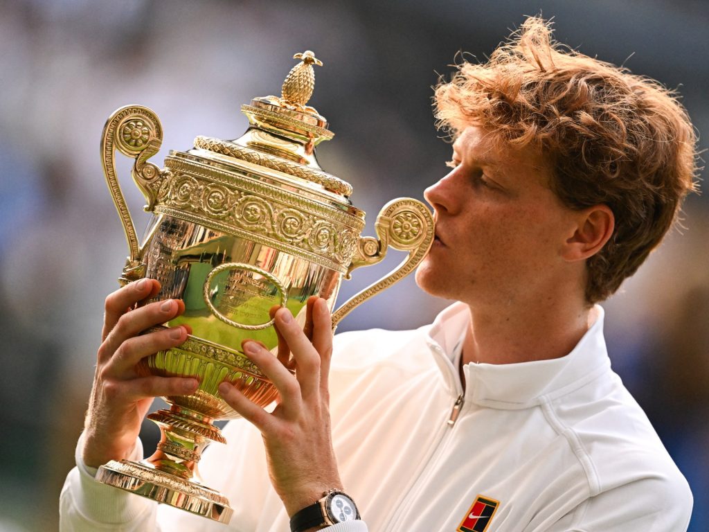 Sinner batte Alcaraz per vincere il titolo del Grand Slam del 2025 Wimbledon