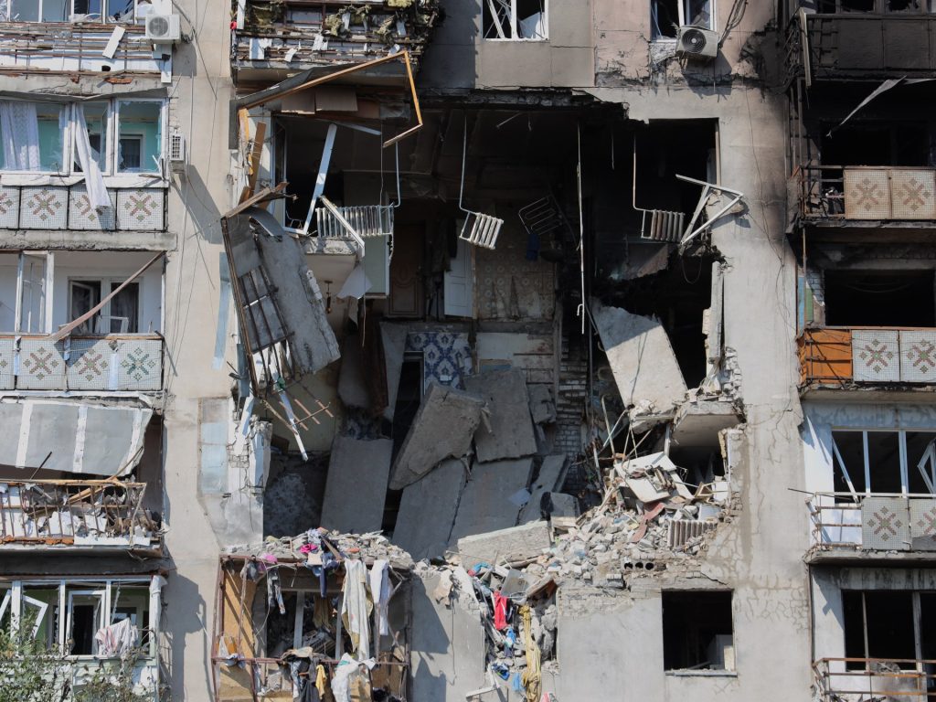 La Russia che cerca di creare "zone buffer" in Ucraina, afferma Cremlino