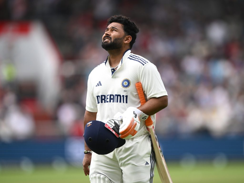 Il pantalone dell'India sfida le lesioni ma il controllo dell'Inghilterra del quarto test