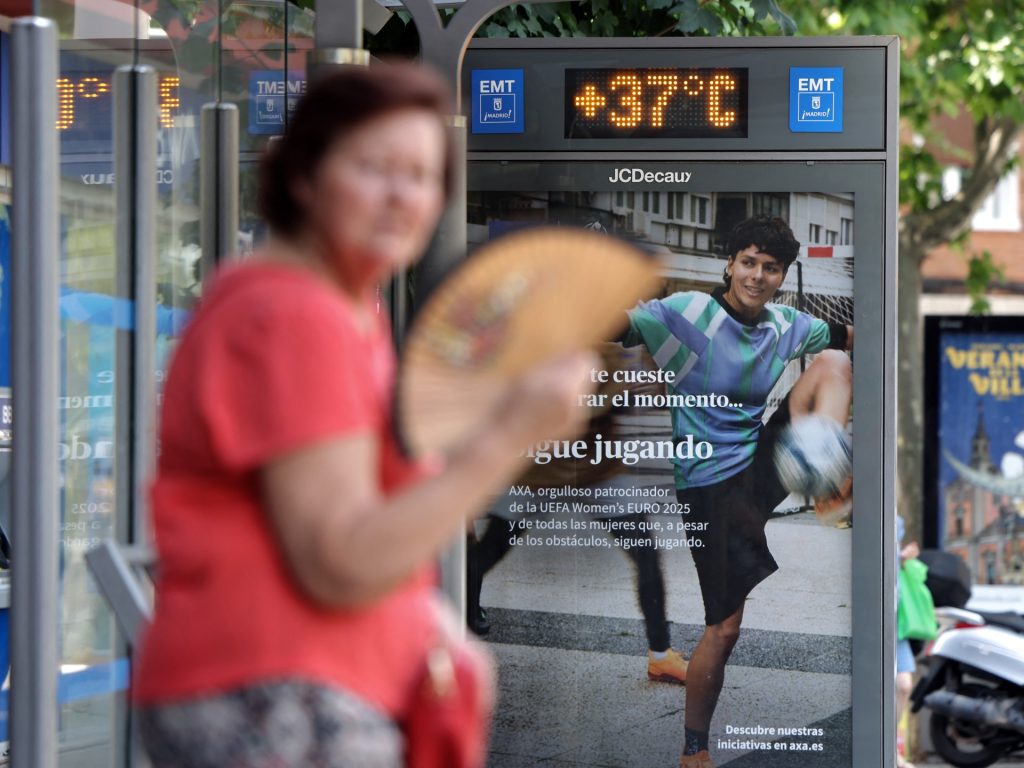 Almeno otto persone muoiono in onda di calore da record in tutta Europa
