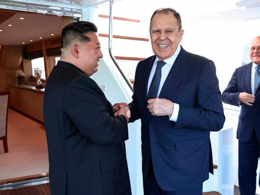 La russa Lavrov incontra Kim Jong Un in Corea del Nord con la guerra dell'Ucraina