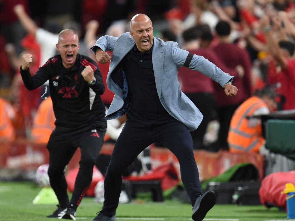 Liverpool Evita la spavento di Late Bournemouth per vincere la Premier League Apri