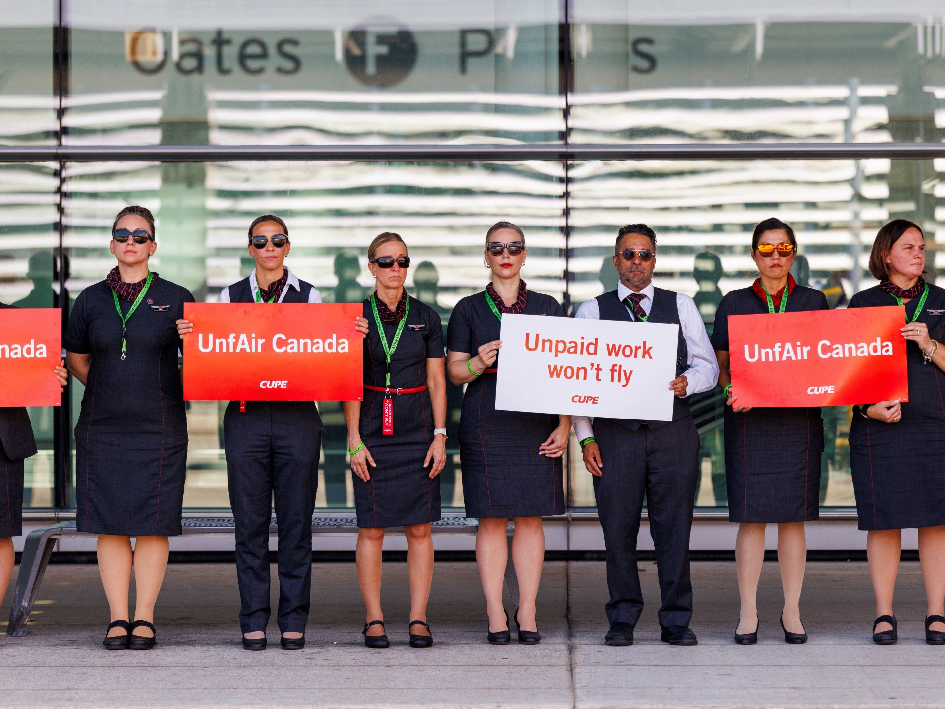 Air Canada ha annullato i voli mentre si verifica uno sciopero. Ecco cosa significa