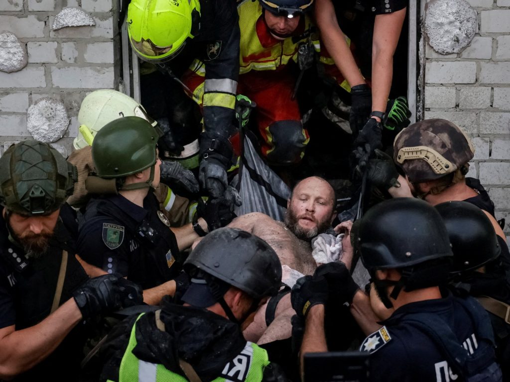 L'Ucraina è più vicina alla pace dopo gli incontri di Trump con Zelenskyy, Putin?