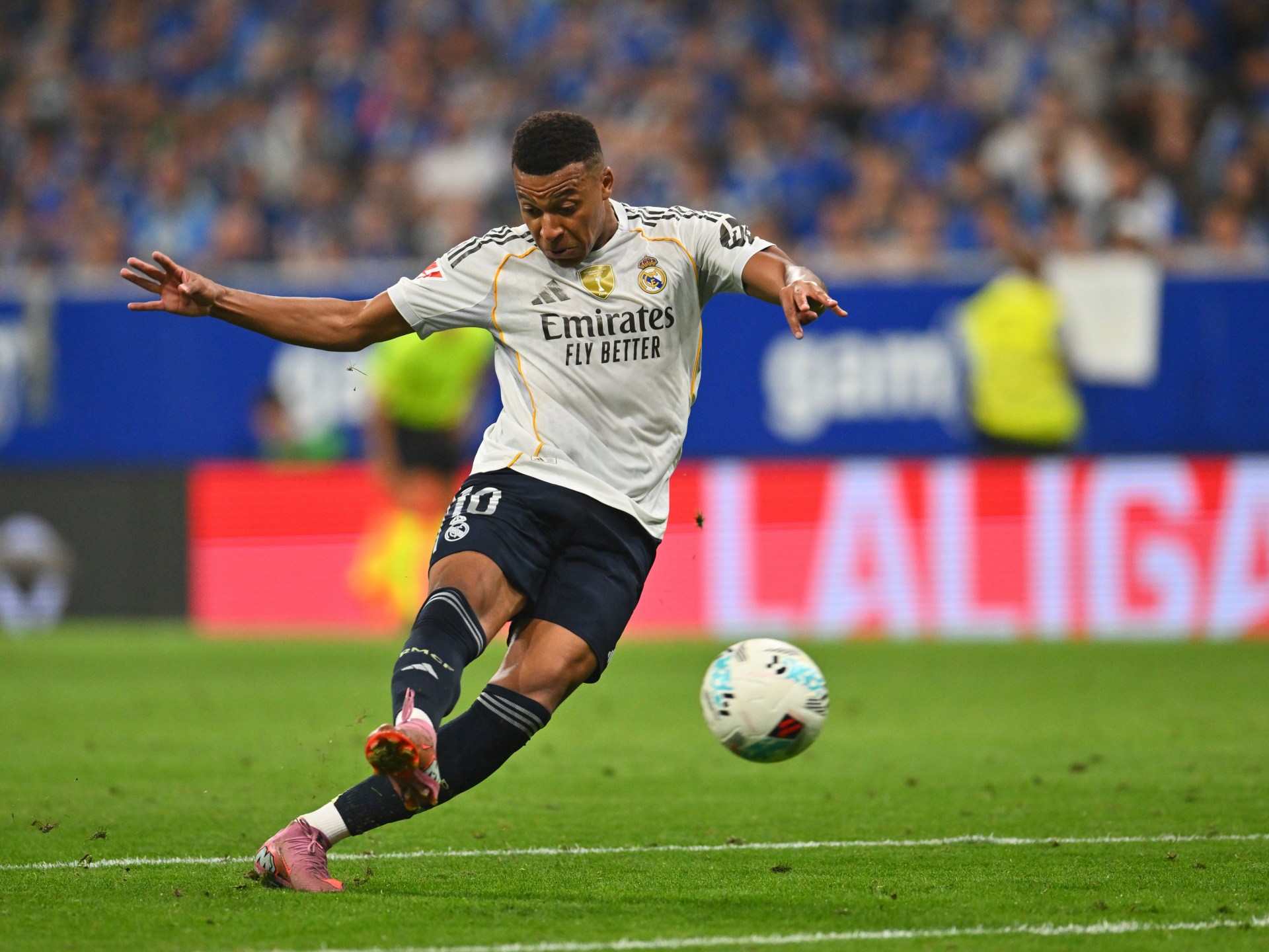 MBAPPE punteggia due volte quando il Real Madrid ha battuto Oviedo a La Liga