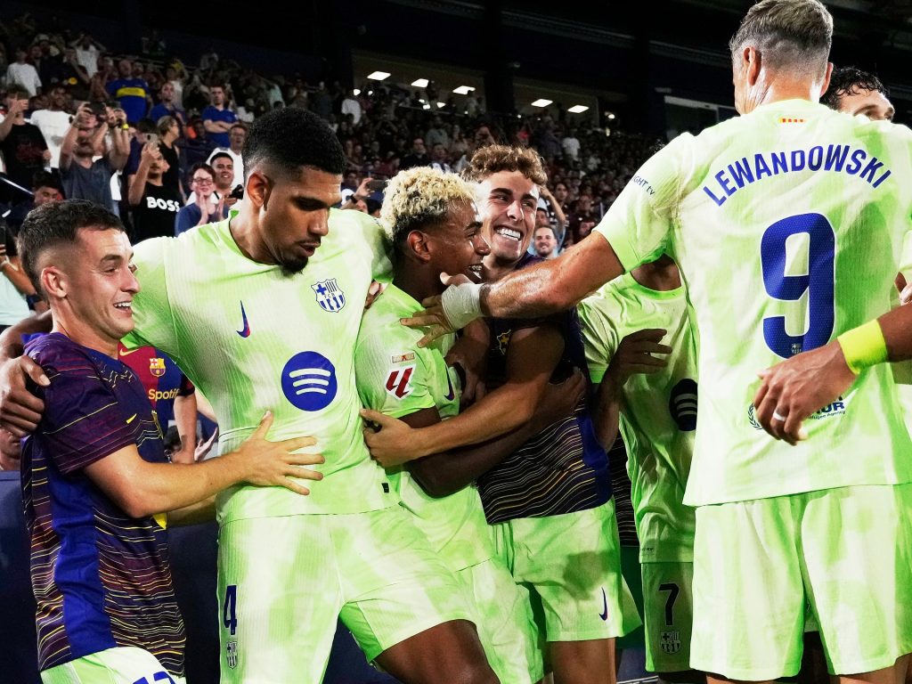 Barcellona sconfigge Levante con un elettrizzante ritorno a La Liga