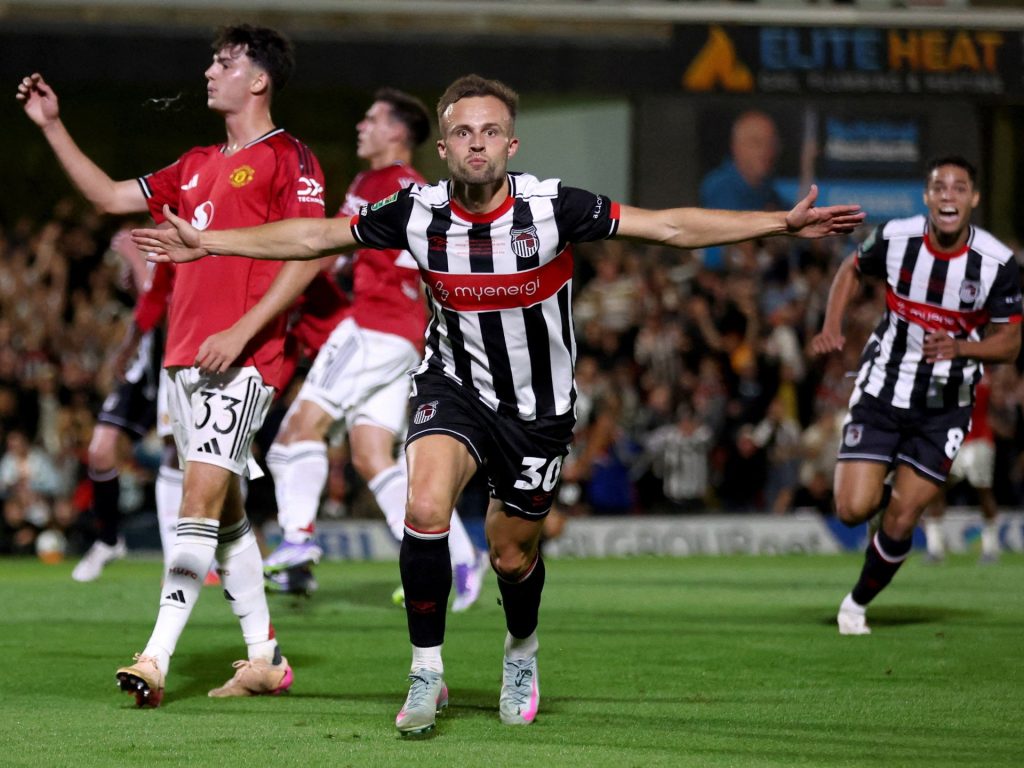 Man Utd è stato scaricato dalla Coppa di Lega da Grimsby Town di quarto livello