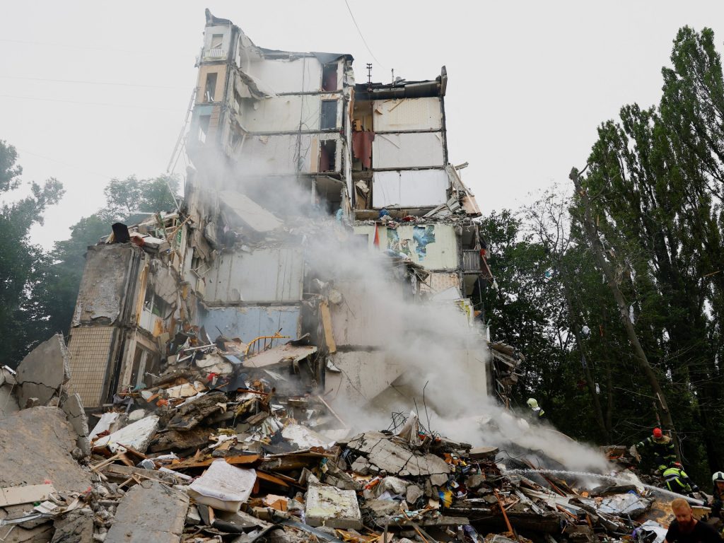 Incendi e distruzione mentre gli attacchi missilistici scuotono la capitale ucraina | Notizie Russia-Ukraine War