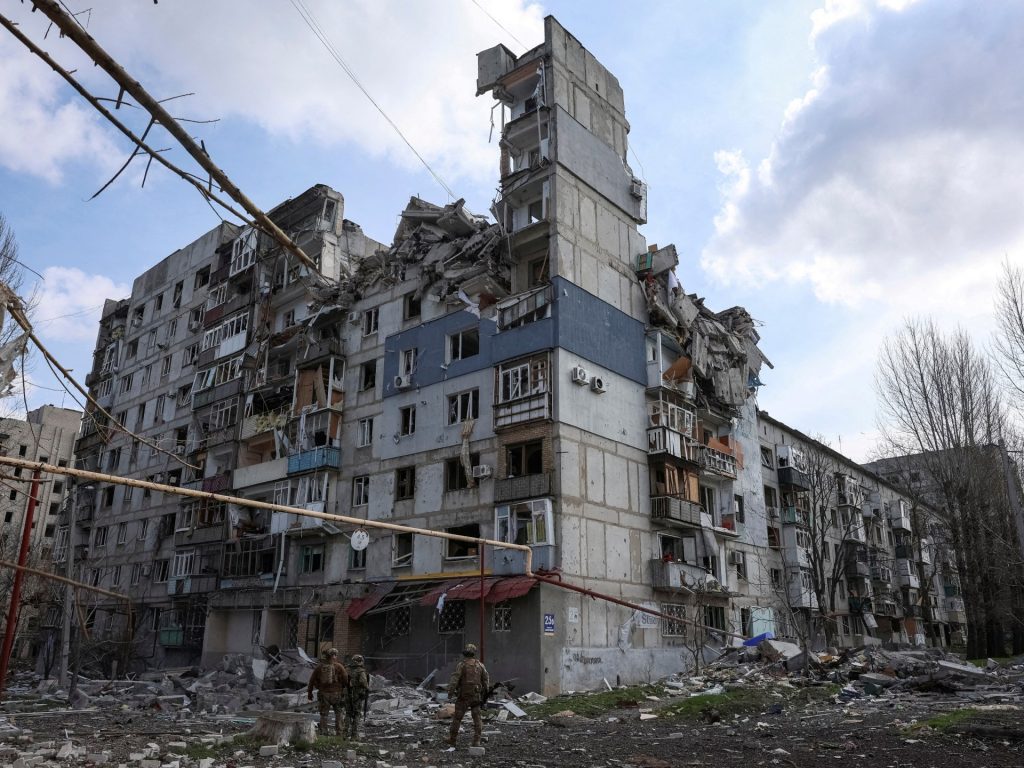 La Russia cerca il pieno ritiro ucraino da Donetsk a est: Zelenskyy