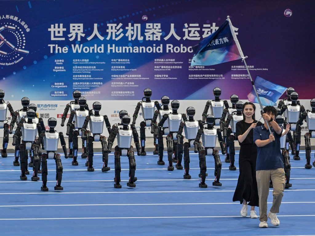 ROBOTS HUMANOID RACCIA E TUMBO ALLE PRIMO "OLYMPICI DI ROBOTTO" Cina | Notizie scientifiche e tecnologiche