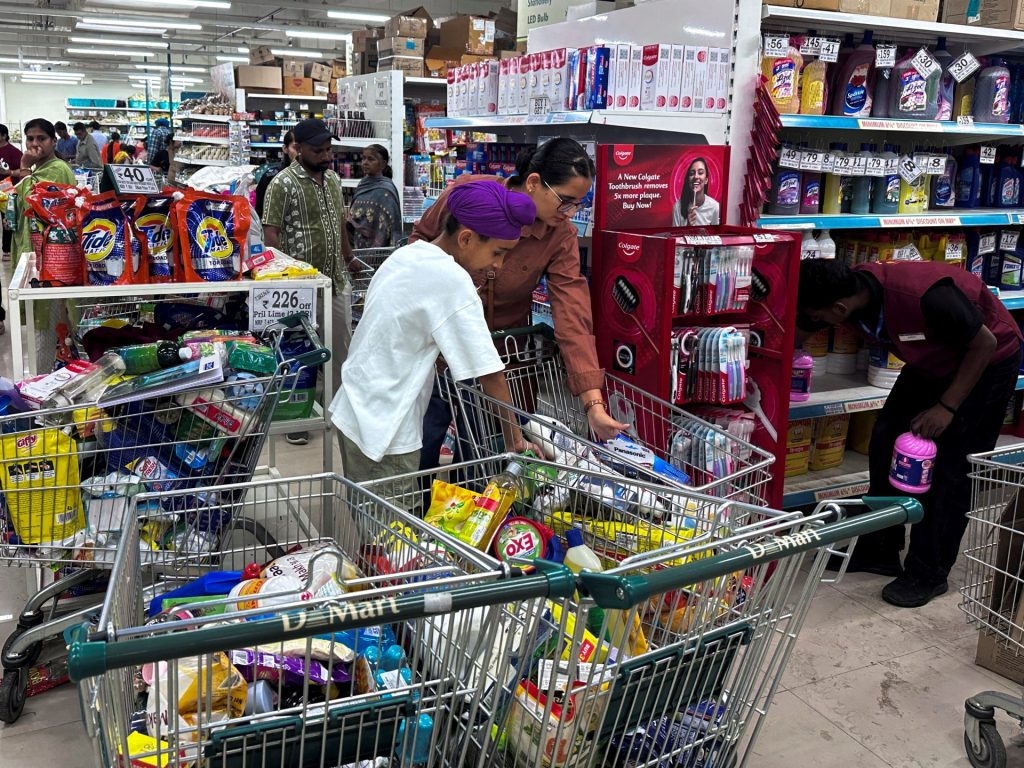 L'India riduce le tasse sui consumi per aumentare la domanda dopo il colpo tariffario di Trump