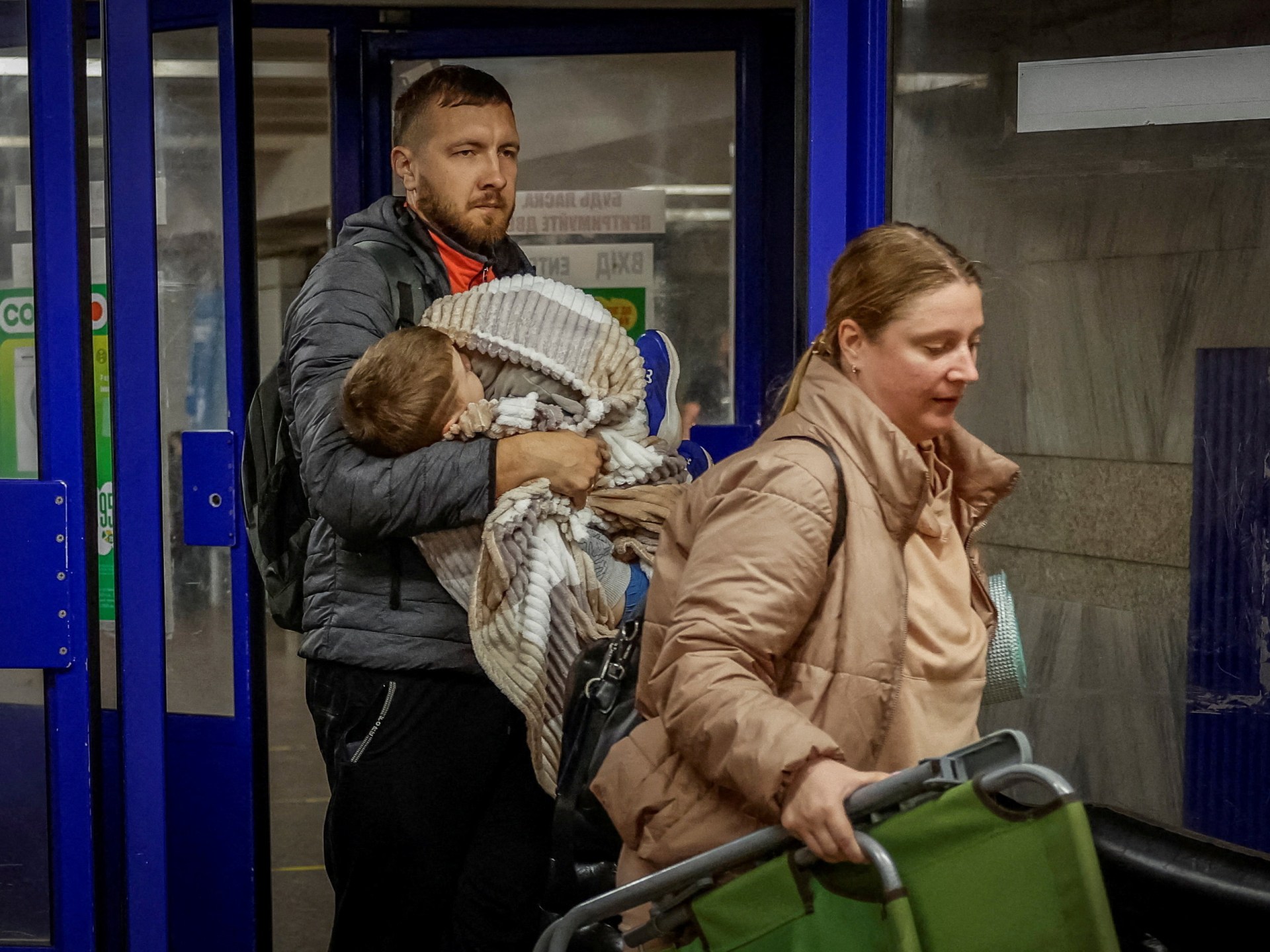 La Russia Putin saluta i progressi della guerra; Ucraina riprende parti di Donetsk