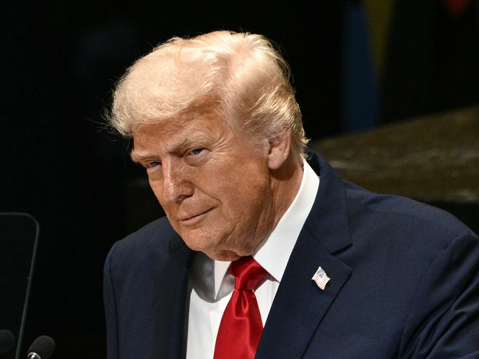 Avviso di spegnimento di Trump: i dipendenti federali potrebbero perdere lavoro