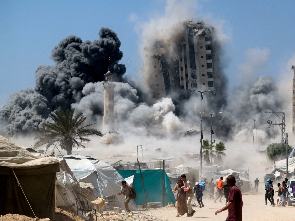 Ho deciso di rimanere a Gaza City mentre Israele cerca di spazzarlo via