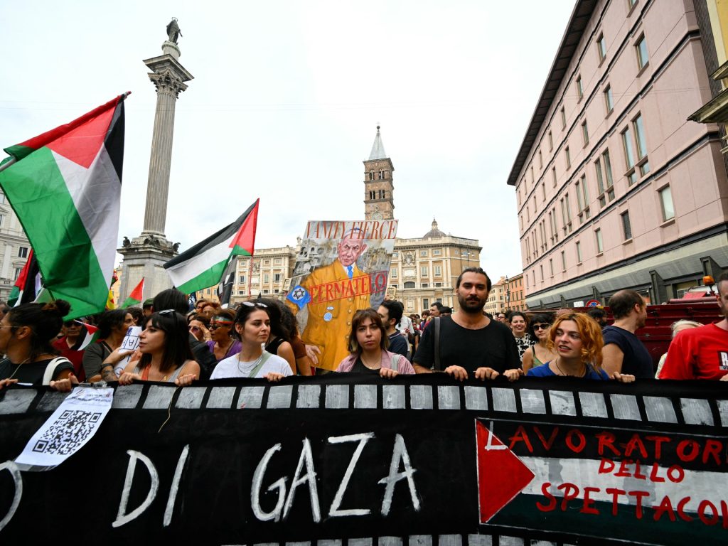 Il popolo italiano ci ha fatto sorridere a Gaza