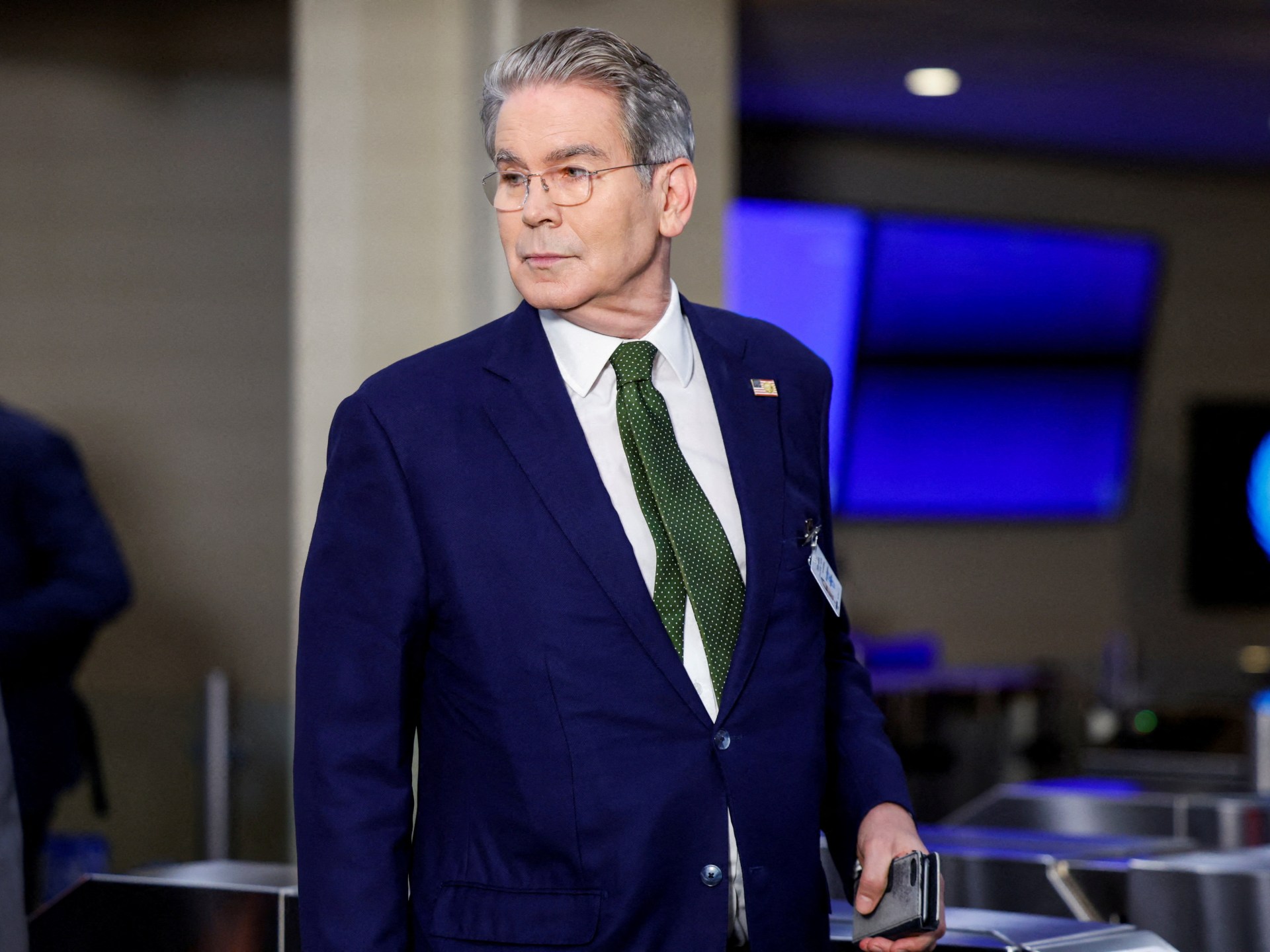 Il segretario al tesoro Bessent dice a New York di "cadere morto" se elegge Mamdani