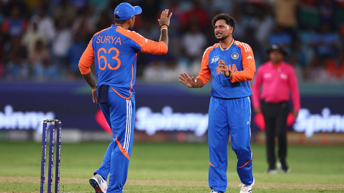 Kuldeep Stars come l'India ha battuto gli Emirati Arabi Uniti da nove wicket per aprire la difesa della Coppa dell'Asia