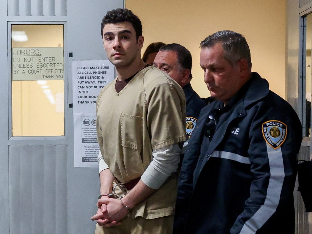 L'accusa di "terrorismo" su Mangone è stata licenziata nell'omicidio di Exec'ex