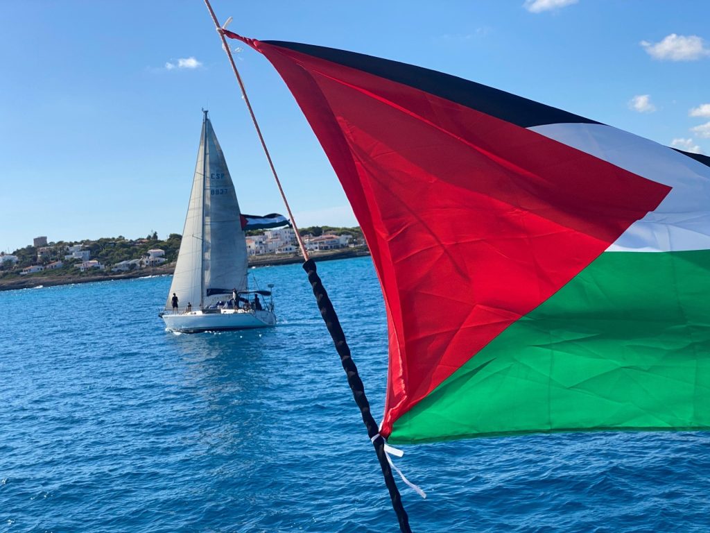 Perché stiamo navigando a Gaza sul Sumud Flotilla globale