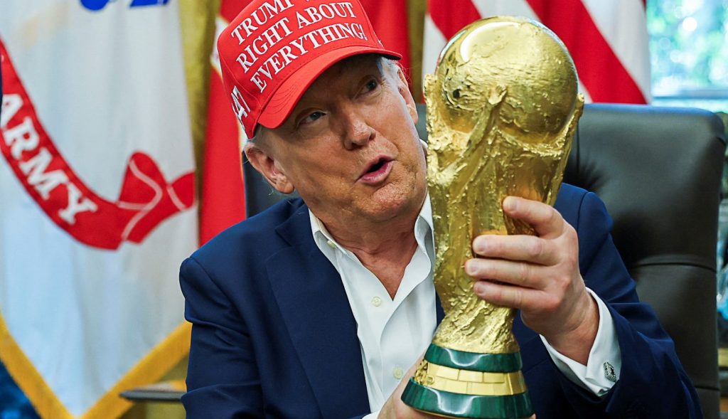 Trump suggerisce che la Coppa del Mondo FIFA potrebbe essere spostata da città non sicure