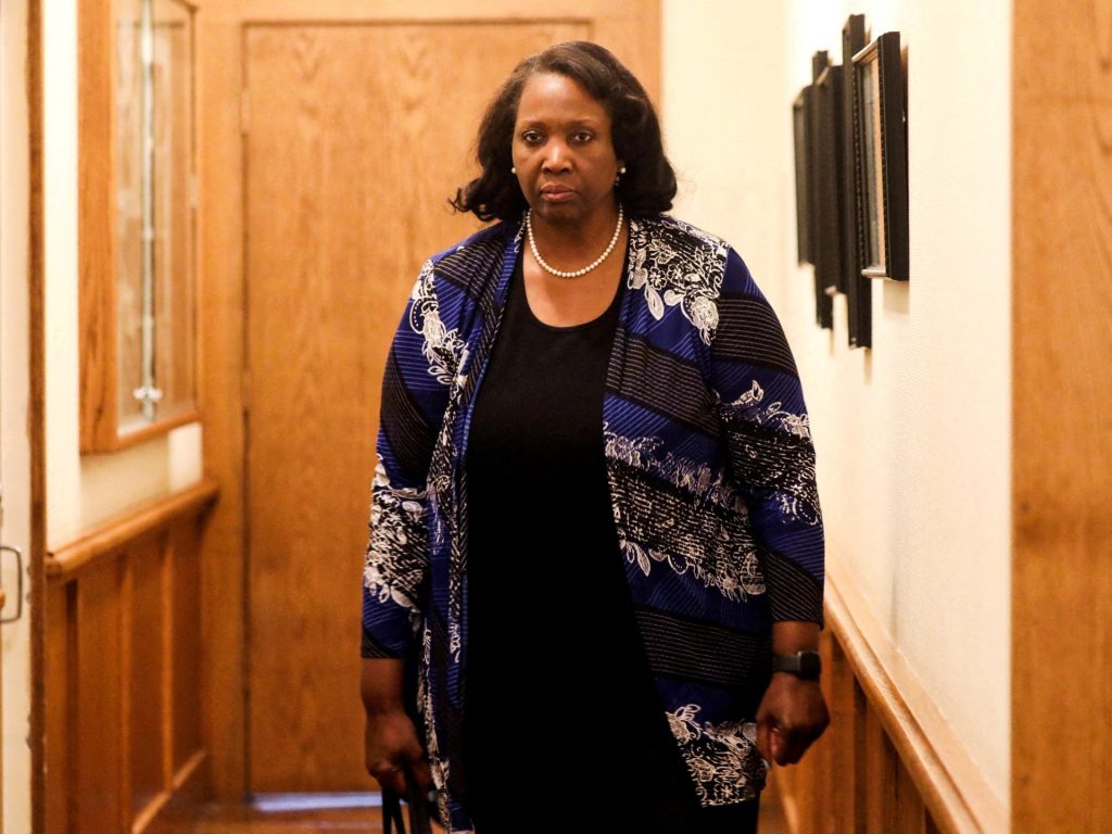 US DOJ chiede al tribunale la sentenza di emergenza per rimuovere Cook dalla Fed Board