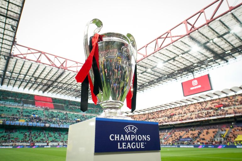 Primo piano del trofeo UEFA Champions League