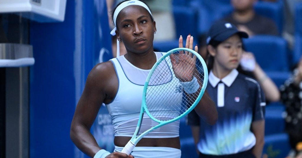 Coco Gauff Rallies per vincere contro Belinda Bencic alla Cina Open