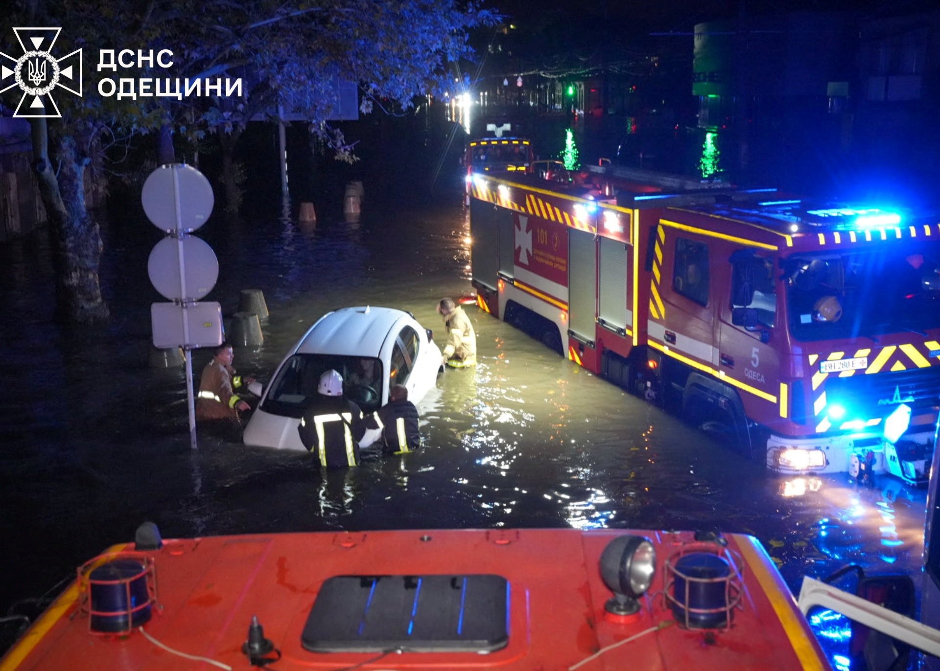 Almeno nove morti in grave tempo nell'Odesa dell'Ucraina mentre la guerra rimbomba