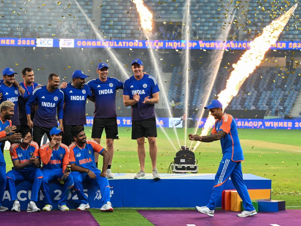 Asia Cup 2025: India e Pakistan trasformano il cricket in teatro militarizzato