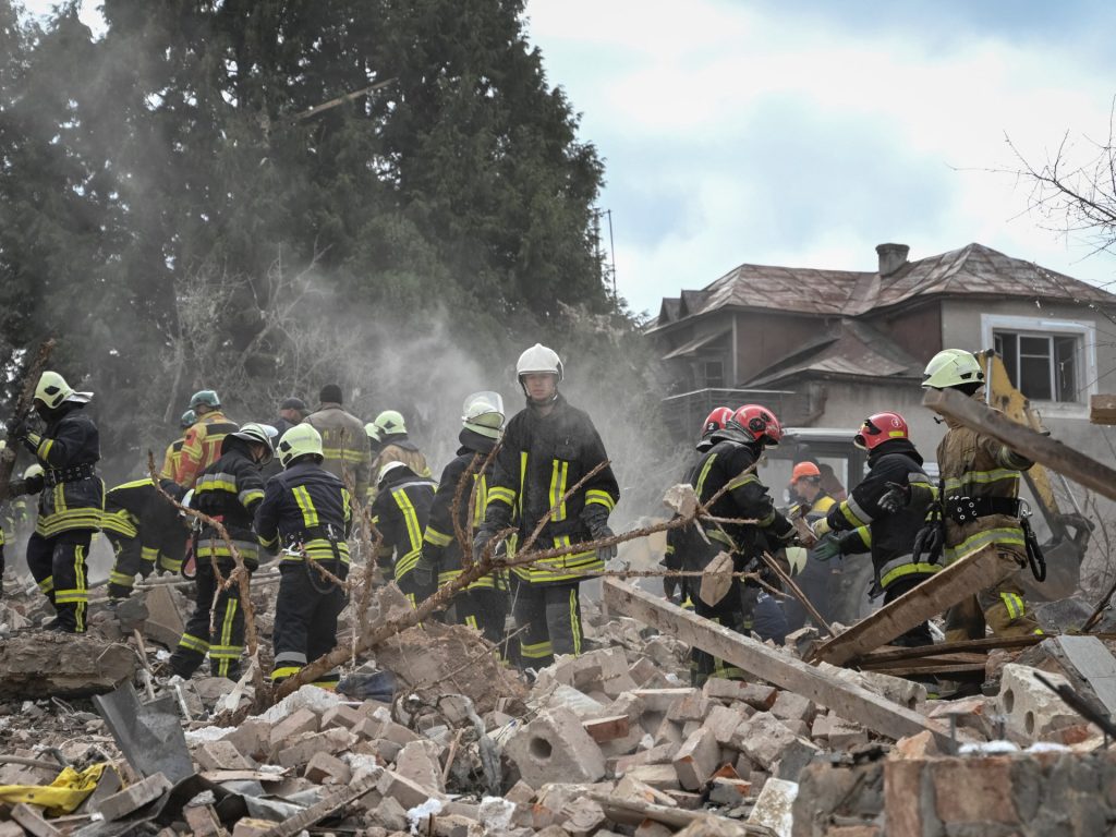 Cinque morti in tutta l'Ucraina negli attacchi russi notturni