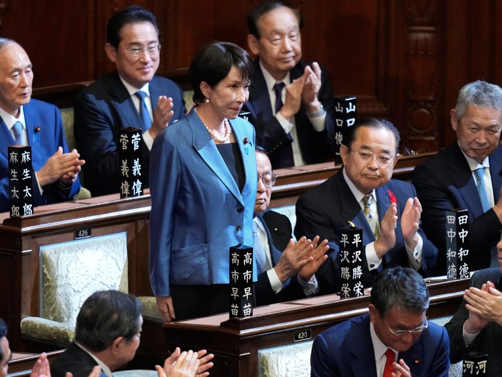Il parlamento giapponese conferma Takaichi come la prima donna premier del Paese
