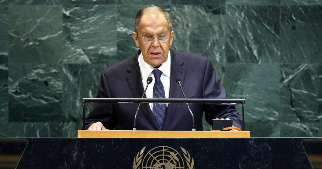 La Russia darà "risposta decisiva" se provocata da West, afferma Lavrov
