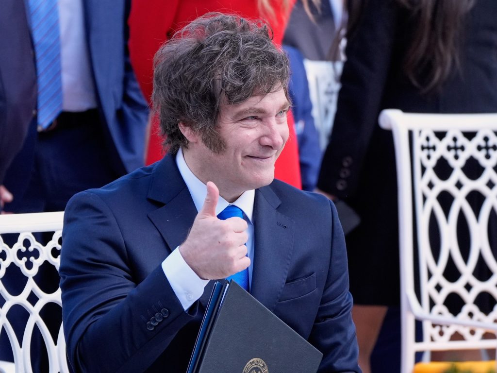 La banca centrale argentina afferma di aver firmato un accordo di swap valutario da 20 miliardi di dollari con gli Stati Uniti