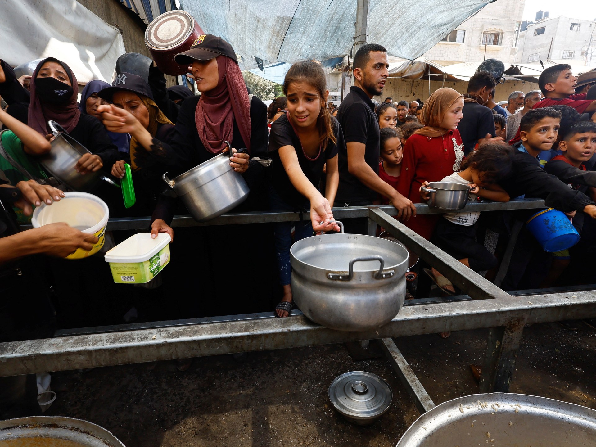 La fame è un crimine di guerra. Allora perché è così raramente perseguito?