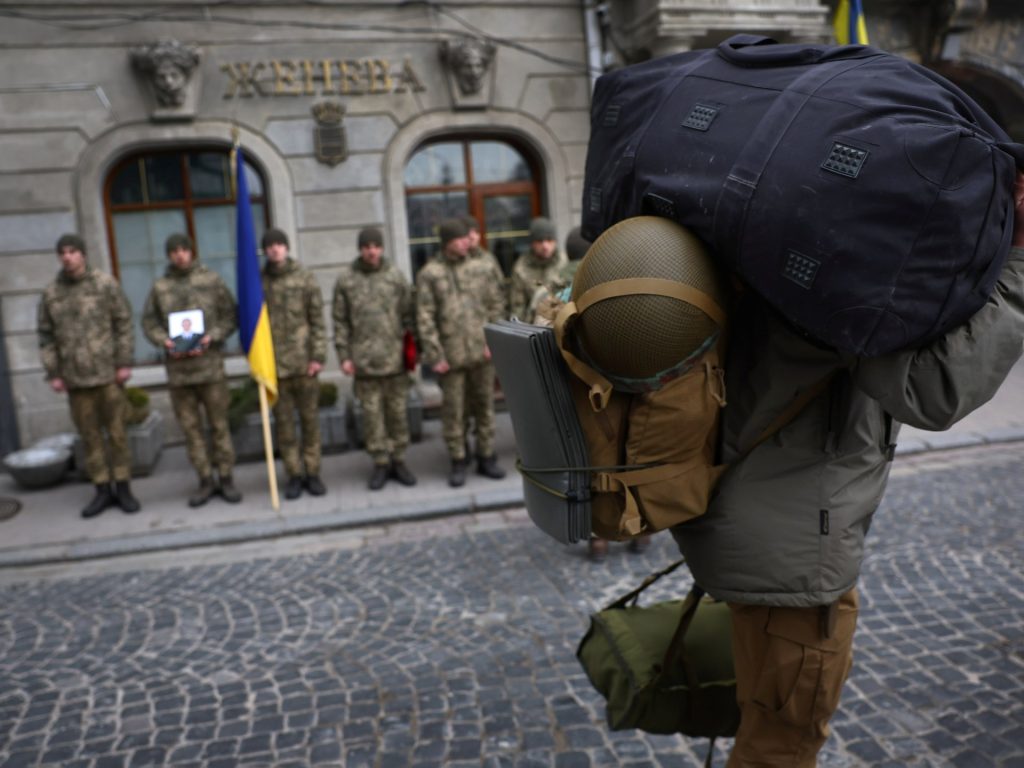 Un tribunale sostenuto da Mosca incarcera due colombiani che hanno combattuto per l’Ucraina