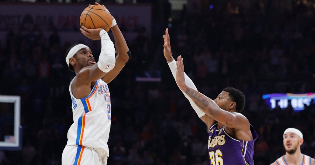 Lakers umiliati da OKC Thunder; Curry, i Warriors si mobilitano per sconfiggere gli Spurs