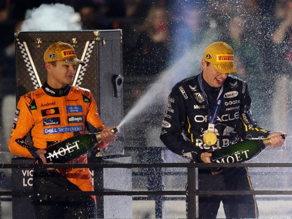 Verstappen vince il GP di F1 di Las Vegas mentre Norris estende la leadership del campionato