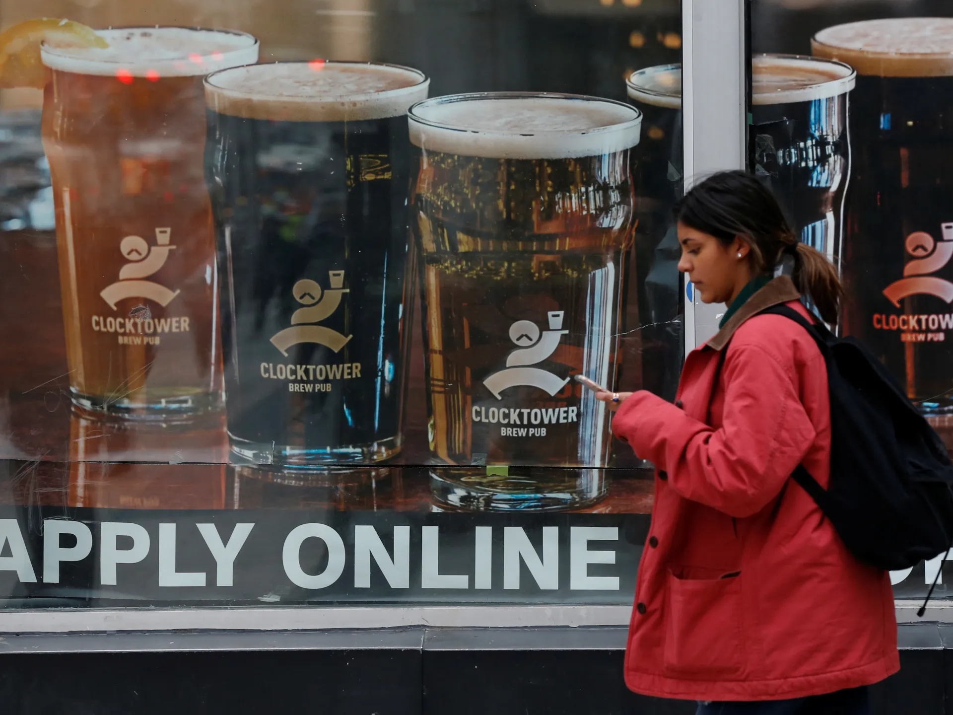 Il PIL annualizzato del terzo trimestre del Canada sorprende con una crescita del 2,6%.