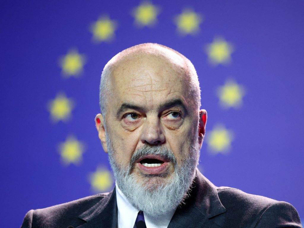 "La Russia non attaccherà nessun altro paese europeo": il primo ministro albanese Edi Rama