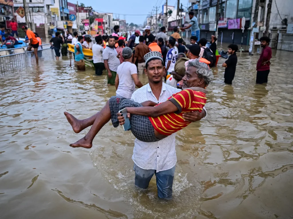 Le inondazioni in Indonesia, Sri Lanka e Tailandia provocano oltre 1.140 morti