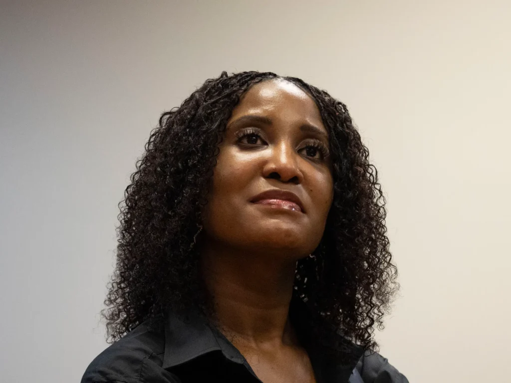La figlia dell'ex leader sudafricano Zuma lascia il parlamento tra le rivendicazioni di guerra della Russia