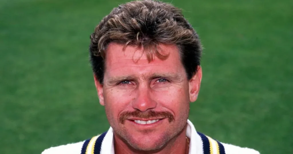 Robin Smith, ex giocatore di cricket inglese, è morto all'età di 62 anni